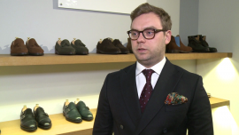 Stylowy mężczyzna powinien mieć przynajmniej jedną porządną parę butów na formalne okazje i drugą na mniej oficjalne News powiązane z oxfordy