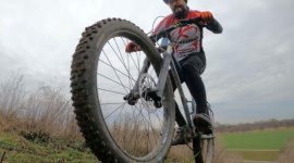 Kross The Record. Marcin Korzonek i największe rowerowe wyzwanie Biuro prasowe