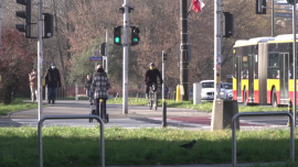 Rowery i hulajnogi na przejściu dla pieszych - jesień 2021 r. [przebitki] News powiązane z ścieżka rowerowa