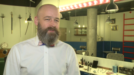 Moda na brody wciąż trwa. Podkreślają indywidualny, niezależny styl życia właścicieli News powiązane z Hamski Barber