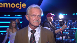 Cezary Pazura: Interesuję się rozwojem technologii, ale na razie wolę rozmawiać z żoną niż ze sztuczną inteligencją. Jest ciekawiej, bo to jest żywa inteligencja News powiązane z zagrożenie