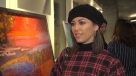 Natalia Kukulska: Wypalanie obrazów w piecach wydaje mi się bardzo oryginalną techniką. Dzięki niej każde dzieło ma w sobie odrobinę nieprzewidywalności