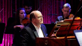 Filip Wojciechowski: Mozart był wspaniałym jazzmanem. Jego duch unosił się nad moimi jazzowymi improwizacjami w Warszawskiej Operze Kameralnej