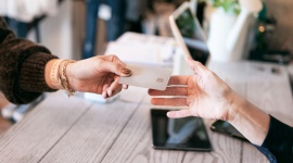 Luka benefitowa w Polsce. Ponad 4 na 10 pracowników nie korzysta regularnie z benefitów