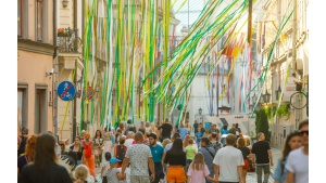 Midsommar po łotewsku. Dlaczego Polacy coraz chętniej odkrywają Rygę latem?