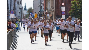 Wirtualny bieg, realna pomoc. Dla kogo pobiegnie Poland Business Run 2020?