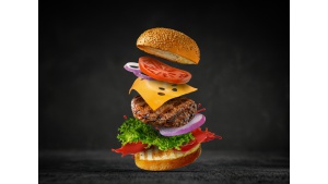 Burgerowy fenomen nie zwalnia – ponad 30% wzrostu zamówień burgerów w aplikacji Glovo Biuro prasowe