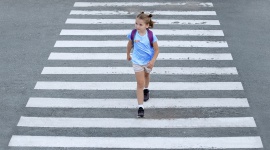 Jak w 4 prostych krokach nauczyć dziecko bezpiecznego zachowania na drodze? Biuro prasowe