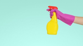 Szkodliwe środki czystości- poznaj listę substancji trujących podczas sprzątania