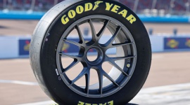 Goodyear i NASCAR kontynuują historyczną współpracę