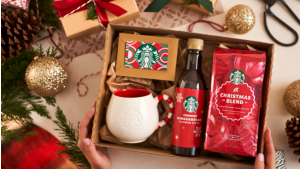 Idealny prezent dla miłośników kawy? - Skomponuj świąteczny zestaw od Starbucks! Biuro prasowe