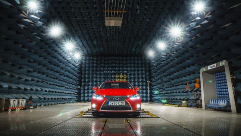 20 największych innowacji jakie pokazał światu Lexus