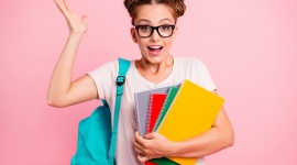 Uparty jak nastolatek - czyli jak przekonać dziecko do noszenia okularów? Biuro prasowe