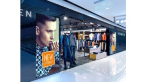NEC MultiSync® V z rozdzielczością UHD Biuro prasowe