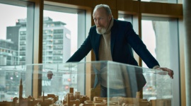 Lars Mikkelsen w głównej roli trzeciego sezonu serialu Viaplay Przesłuchanie
