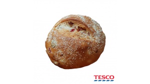 Tesco wprowadza nowości na stoiskach z pieczywem oraz świąteczne ciasta