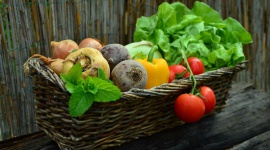 Kuchnia roślinna w sierpniu. Jak wykorzystać sezonowe warzywa?