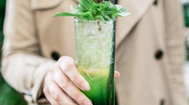 Mocktail – wakacyjny drink bez alkoholu. 4 proste przepisy na lato