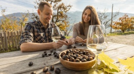 Jesień regionalnych smaków i młodego wina w gospodarstwach Roter Hahn