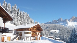 Dolomity – górskie inspiracje na zimowy wypoczynek Biuro prasowe