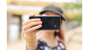 Polki robią smartfonem średnio 27 zdjęć dziennie