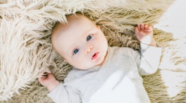 ABC kupki niemowlęcia – jej wygląd a zdrowie maluszka