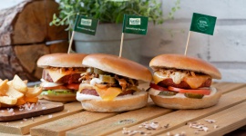 Roślinny burger od Nestlé już dostępny w Polsce