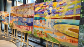 Emocja i kolor – Develia prezentuje malarstwo Katarzyny Banaś Biuro prasowe