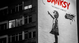Mural Banksy’ego w Warszawie
