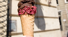 Rzemieślnicze lody czekoladowe – zdrowy hit lata!