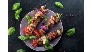Grillowe menu - przepis na Kolorowe szaszłyki z karczku marki Berger