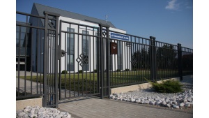 Jak dobrać ogrodzenie do architektury budynku?