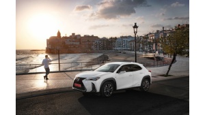 Lexus F Sport Edition - gdzie klasa premium spotyka się ze sportowym charakterem