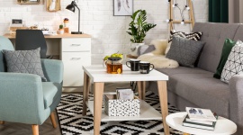 Stoliki kawowe i ławy – jak wybrać idealny model do salonu?