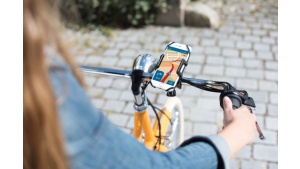 Ze smartfonem na rowerze, czyli nowy uchwyt od Hamy