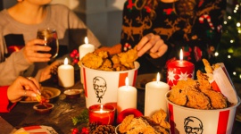 Kubełki z KFC – tradycyjnym świątecznym daniem